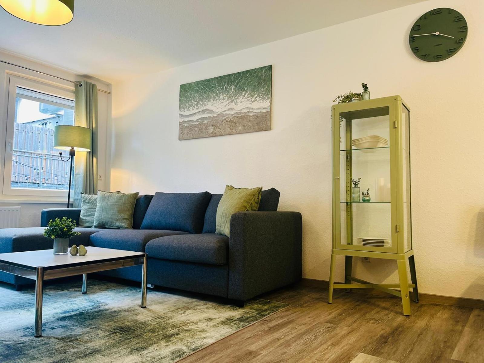 Stern Apartment *